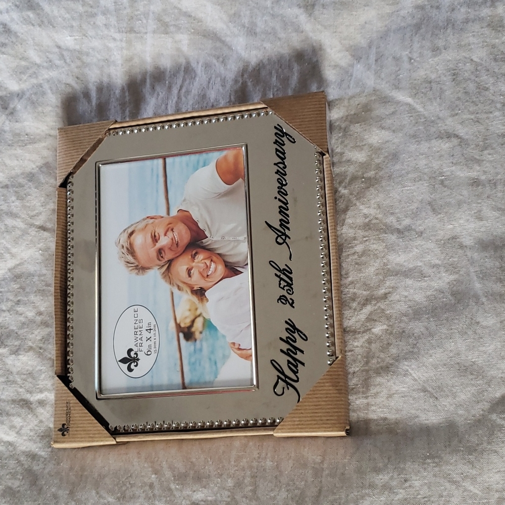 Lawrence Frames 6x4 Happy 25th anniversary  frame.